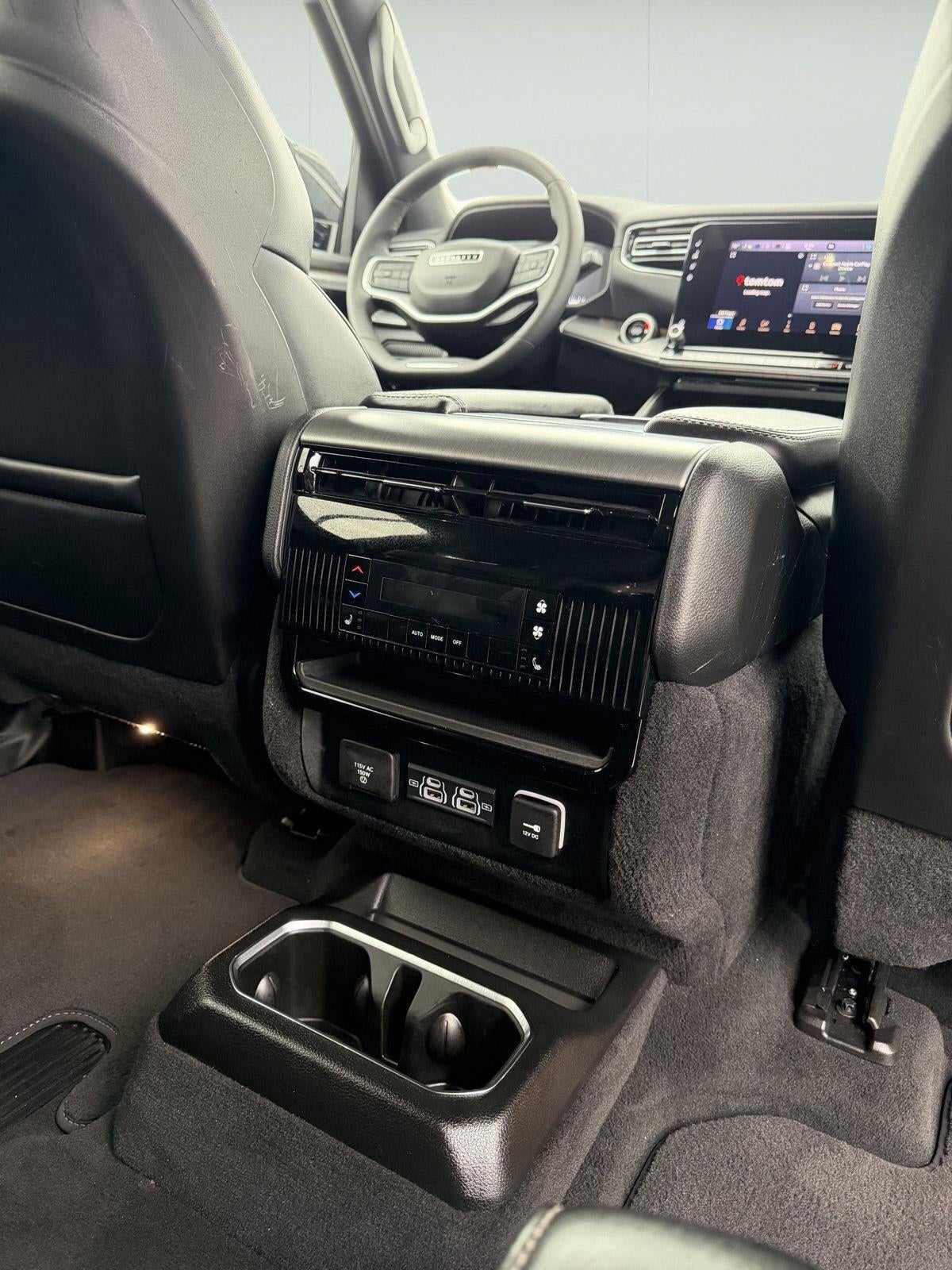 2025 Jeep Wagoneer Series II