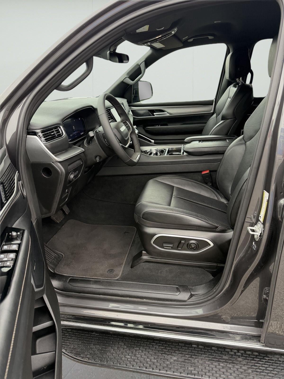 2025 Jeep Wagoneer Series II