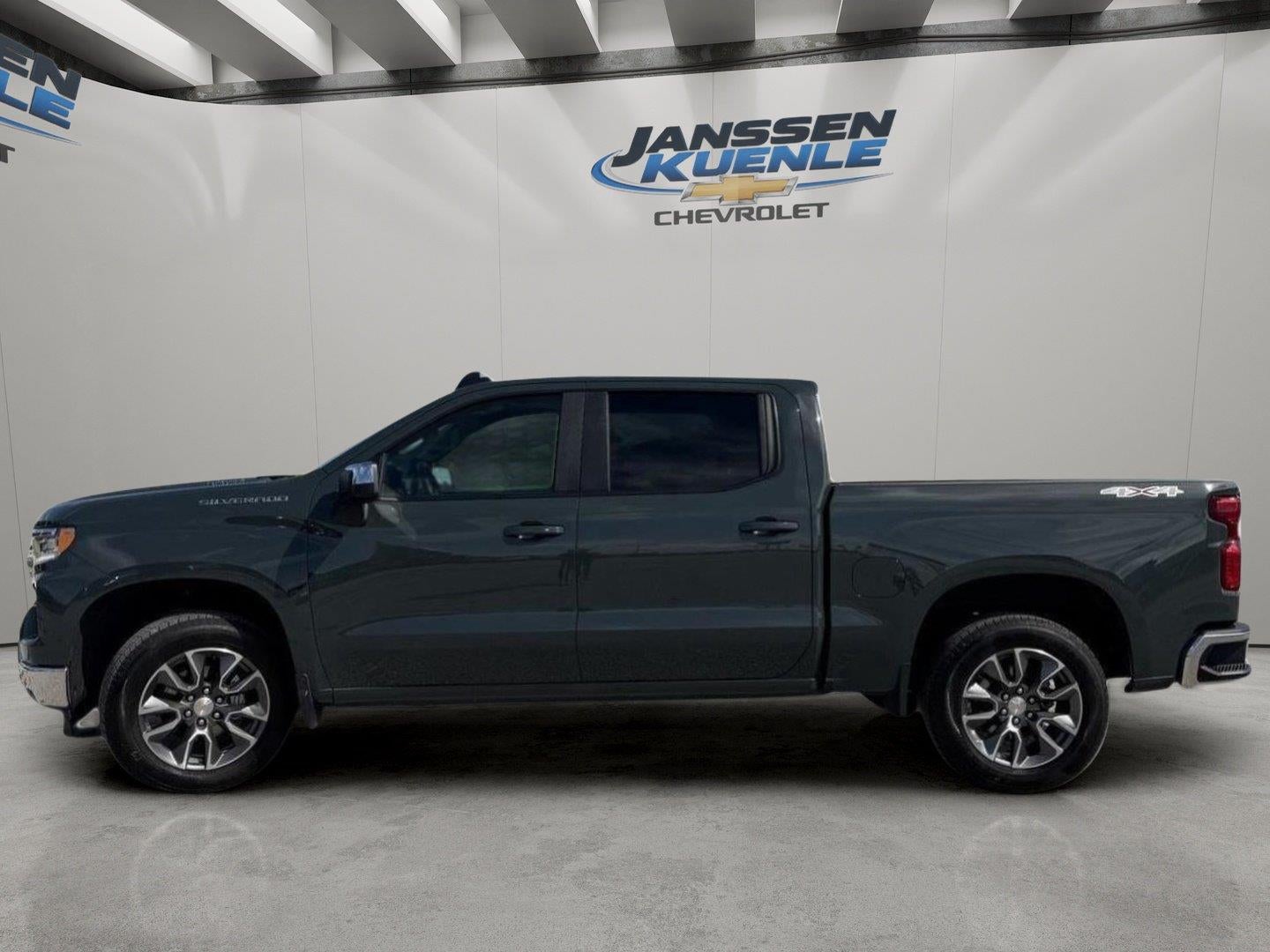 2025 Chevrolet Silverado 1500 LT