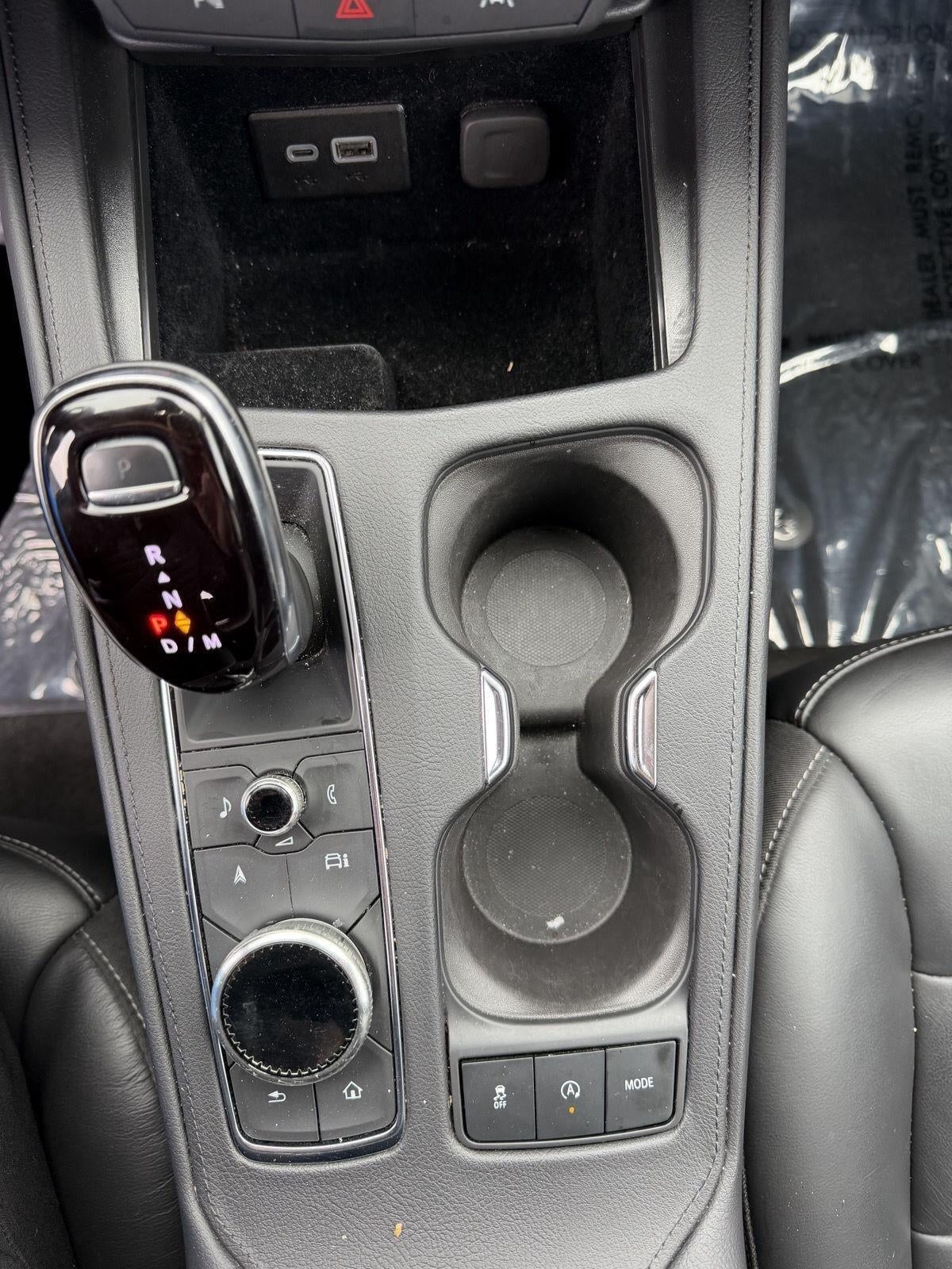2024 Cadillac XT4 AWD Premium Luxury