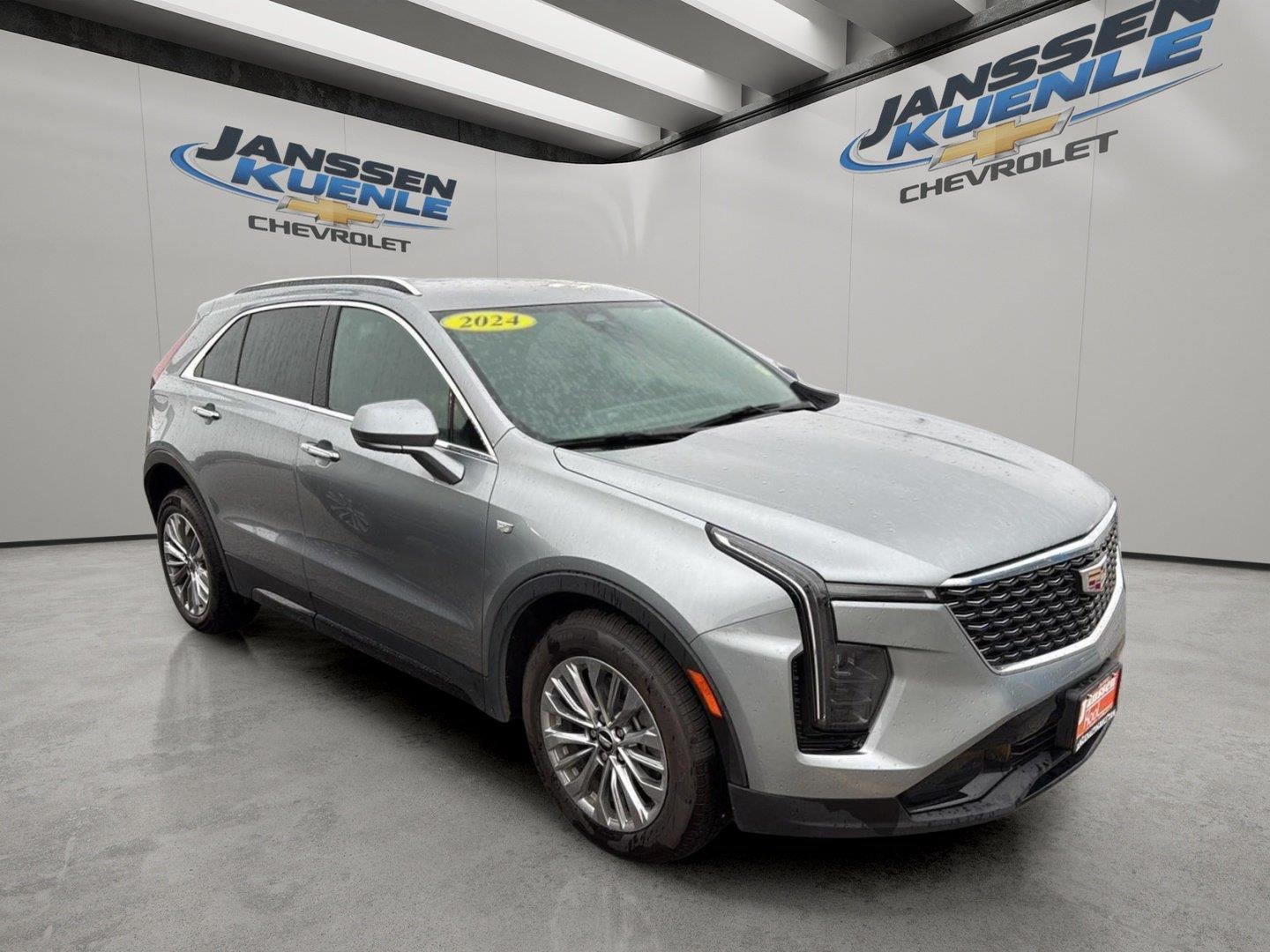 2024 Cadillac XT4 AWD Premium Luxury