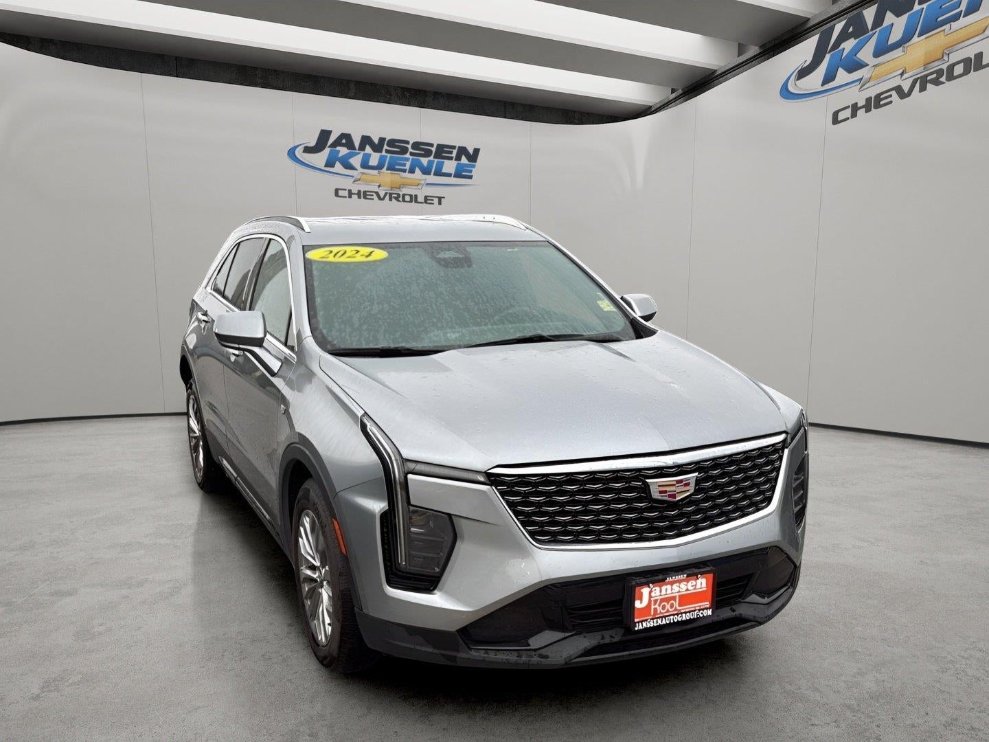2024 Cadillac XT4 AWD Premium Luxury