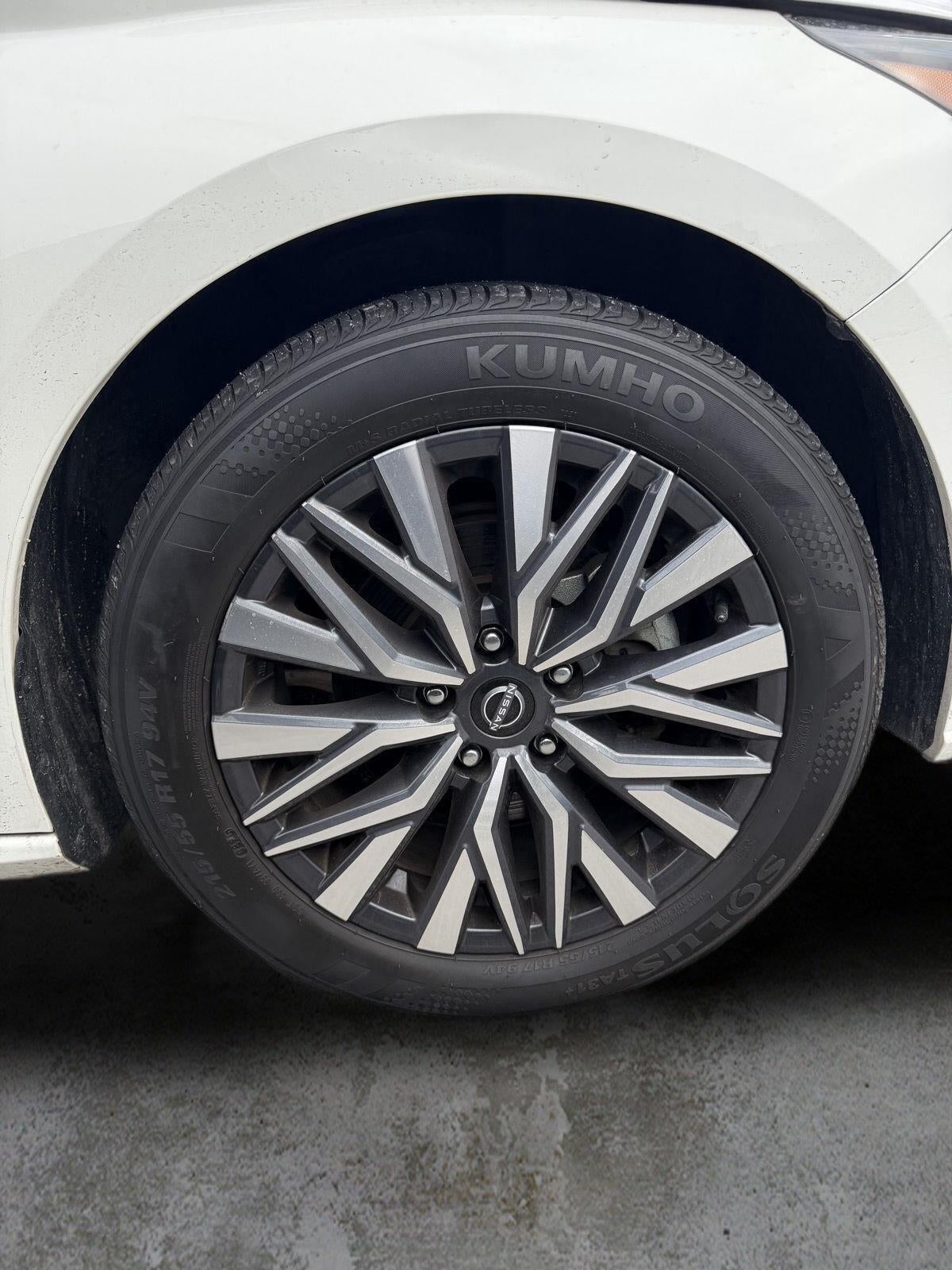 2025 Nissan Altima SV