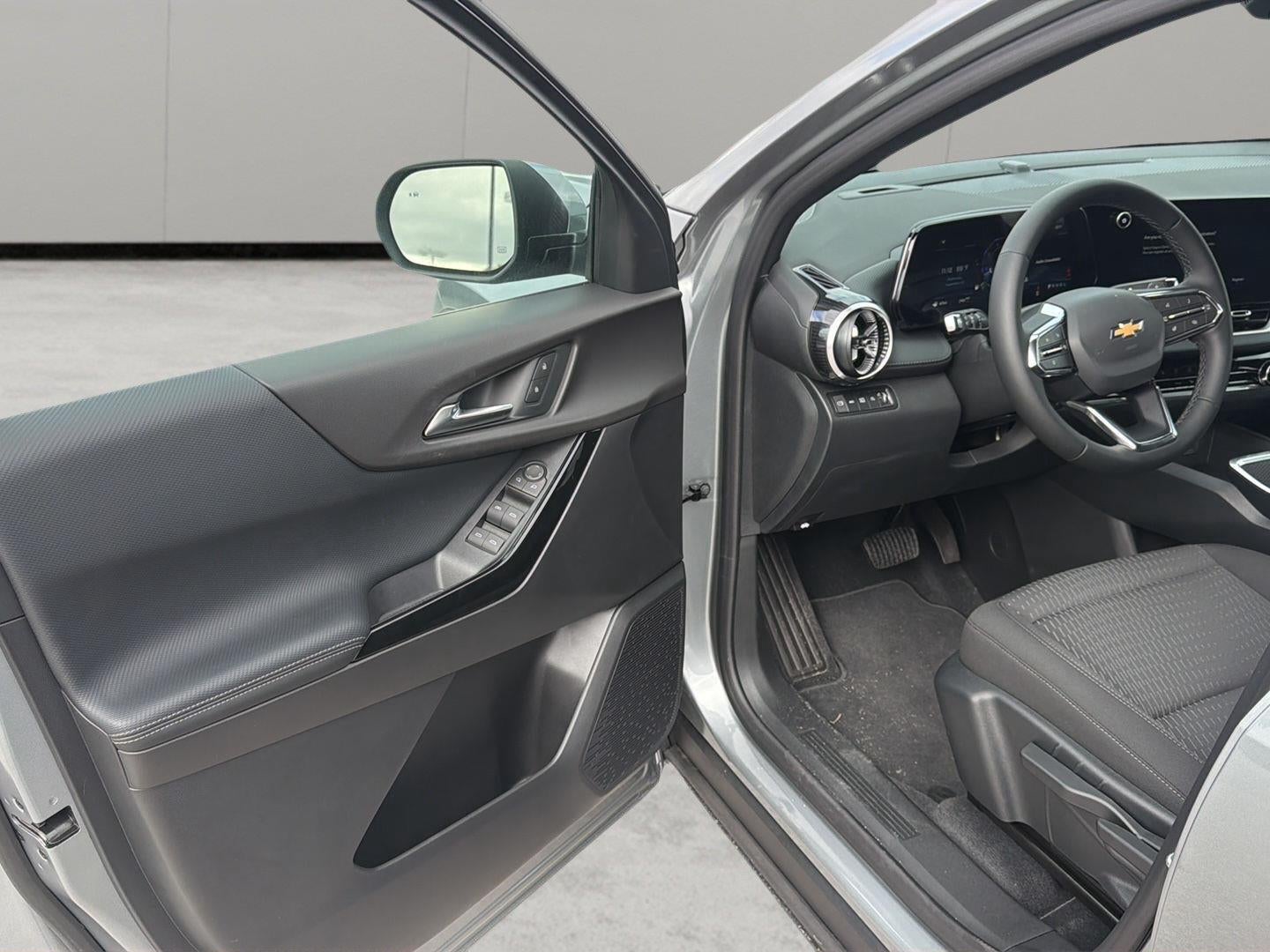 2027 Chevrolet Equinox AWD LT